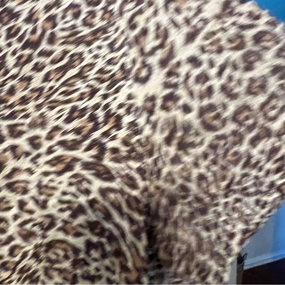 Brown Leopard Print Women's Top sz 16 - Picture 7 of 13